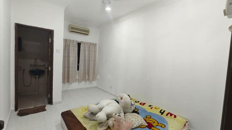 Terraced House for Sale in Bandar Sungai Long (Selangor) - Alan Lee - Bedroom - PropertyGuru.com.my