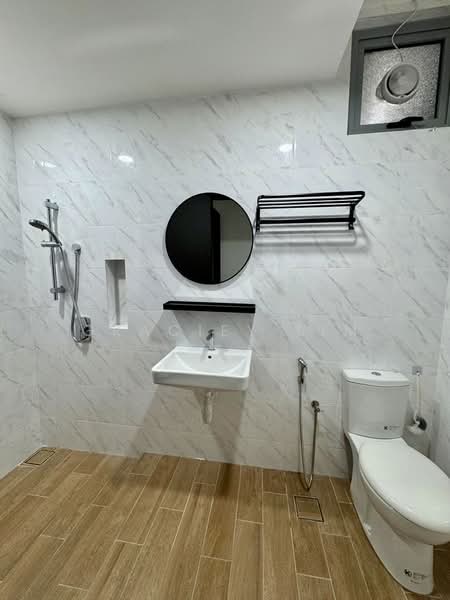 Kondominium untuk Disewa di Eco Terraces - Graciey Lim - Bathroom - PropertyGuru.com.my