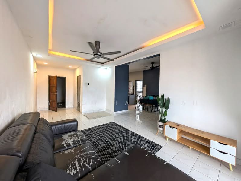 Condominium for Sale at Sri Suajaya Condominium - Syukor Hartanah - Living Room - PropertyGuru.com.my