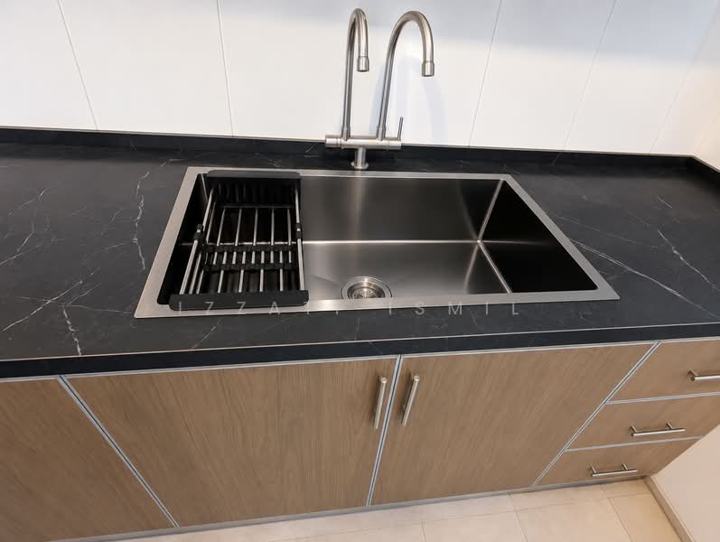 Condominium for Rent at Dwiputra Residences - Izzati Ismil - Kitchen - PropertyGuru.com.my