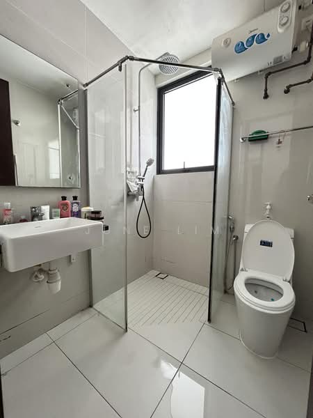Kondominium untuk Dijual di Amberside @ Country Garden Danga Bay - June Lim - PropertyGuru.com.my