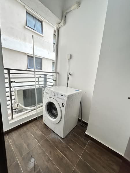 Kondominium untuk Dijual di Amberside @ Country Garden Danga Bay - June Lim - PropertyGuru.com.my