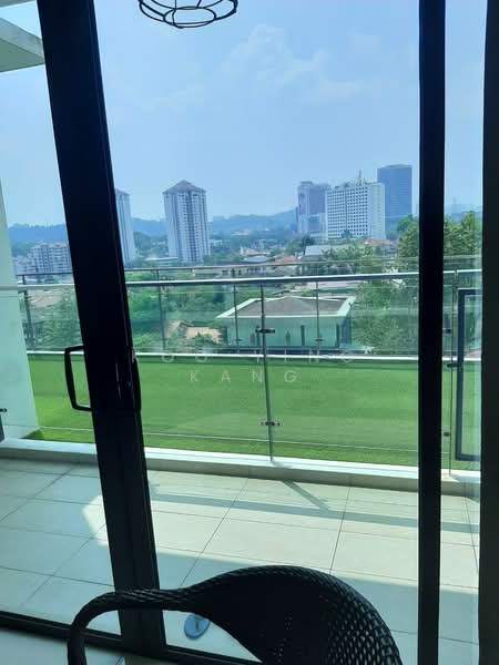 Servis Apartment untuk Disewa di PJ Midtown - Koo Ying Kang - Balcony - PropertyGuru.com.my