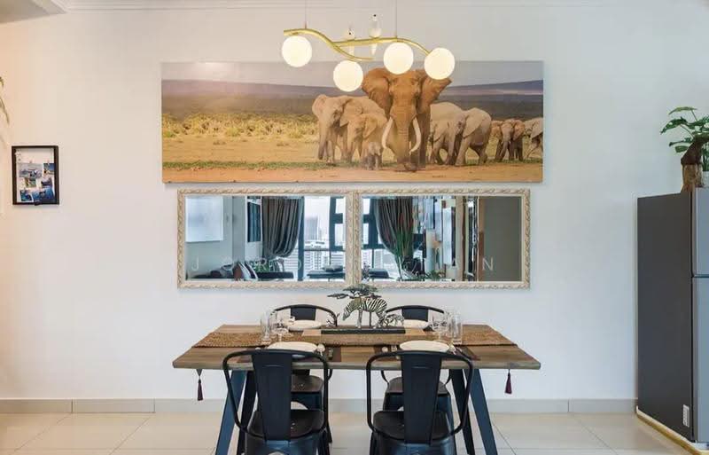 Kediaman Servis untuk Dijual di Pacific Star (Service Residence) - Jordan Tan - Dining Room - PropertyGuru.com.my