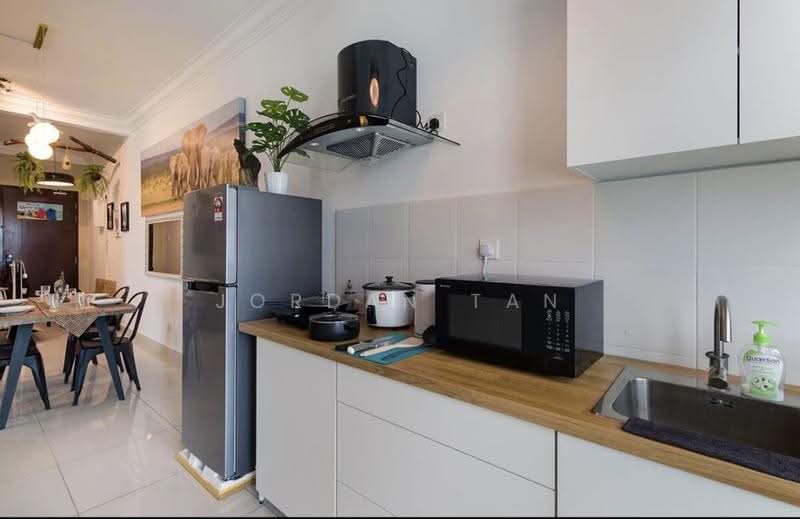 Kediaman Servis untuk Dijual di Pacific Star (Service Residence) - Jordan Tan - Kitchen - PropertyGuru.com.my