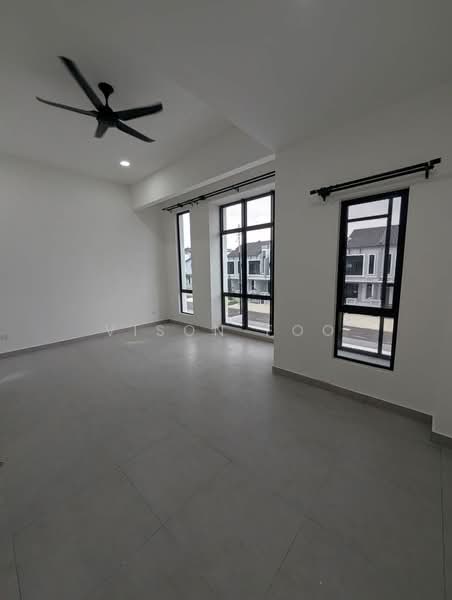 Rumah Teres 2 Tingkat untuk Disewa di Taman Mount Austin (Tebrau) - Vison Foo - Living Room - PropertyGuru.com.my