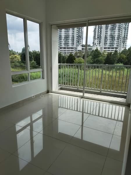Rumah Berkembar untuk Dijual di Canary Garden (Klang) - Doris Lim - Balcony - PropertyGuru.com.my