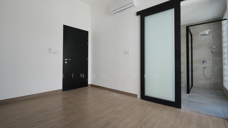 Rumah Bandar untuk Dijual di Kampung Sungai Kayu Ara (Petaling Jaya) - Linus Chan - Bathroom - PropertyGuru.com.my