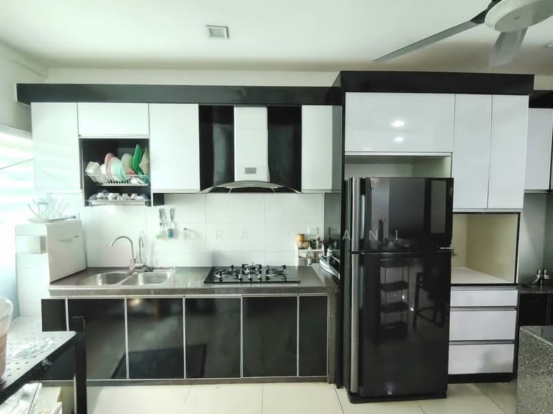 Rumah Teres 2 Tingkat untuk Dijual di Kepala Batas (Penang) - Azura Ghani - Kitchen - PropertyGuru.com.my