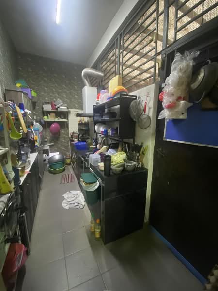 2-storey Terraced House for Sale in Taman Seri Austin (Tebrau) - Azlina Muslim - Kitchen - PropertyGuru.com.my