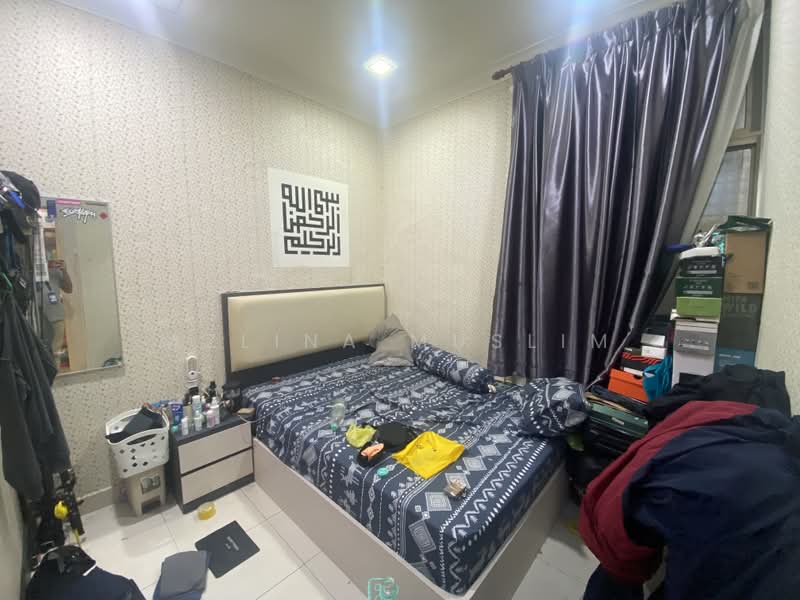 2-storey Terraced House for Sale in Taman Seri Austin (Tebrau) - Azlina Muslim - Bedroom - PropertyGuru.com.my