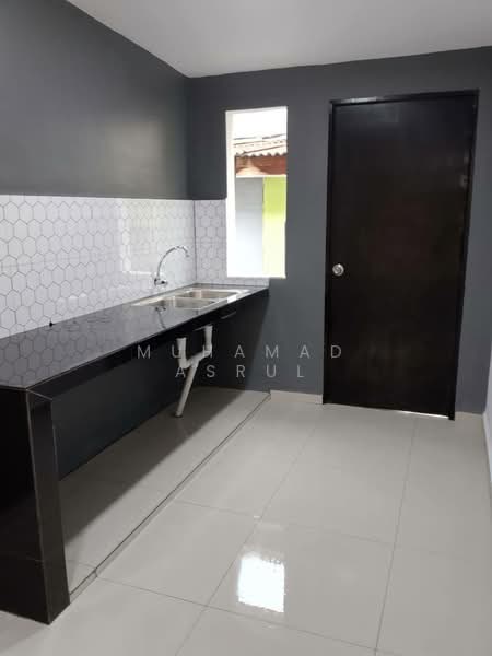 Rumah Teres 2 Tingkat untuk Dijual di Taman Damai Jaya (Skudai) - Muhamad Asrul - Kitchen - PropertyGuru.com.my