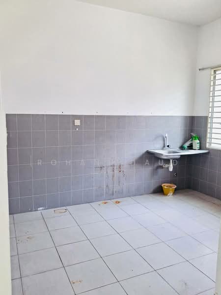 Rumah Teres 2 Tingkat untuk Disewa di Bandar Teknologi Kajang (Kajang) - Rohani Daud - Kitchen - PropertyGuru.com.my