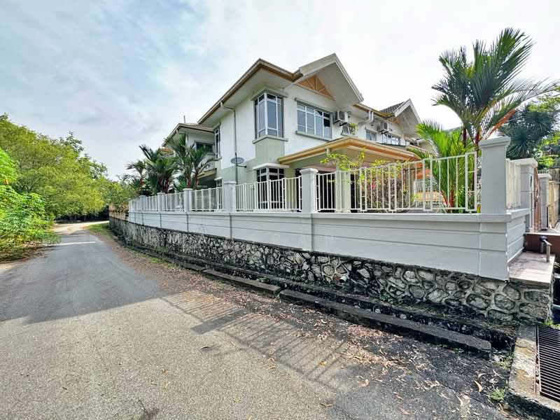 Cluster House for Sale in Bangi (Selangor) - Mahirah . - Exterior - PropertyGuru.com.my