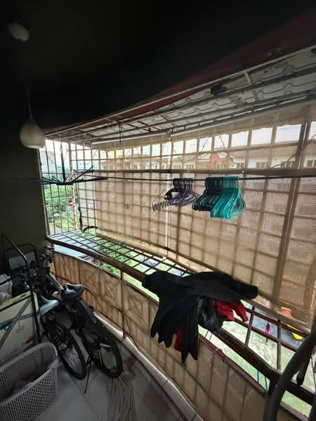 Rumah Flat untuk Dijual di Pangsapuri Perkasa - Winnie Looi - Balcony - PropertyGuru.com.my