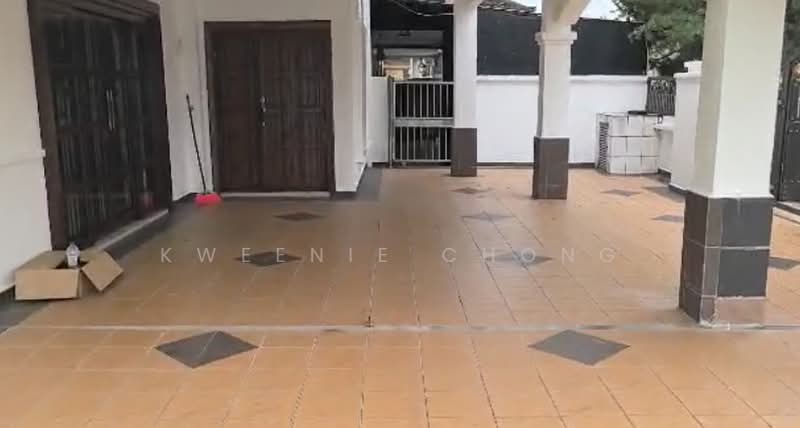 Semi-Detached House for Rent in Ampang (Selangor) - Kweenie Chong - Exterior - PropertyGuru.com.my