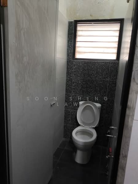 Shop for Rent in Taman Kajang Utama (Kajang) - Soon Sheng Law - Bathroom - PropertyGuru.com.my