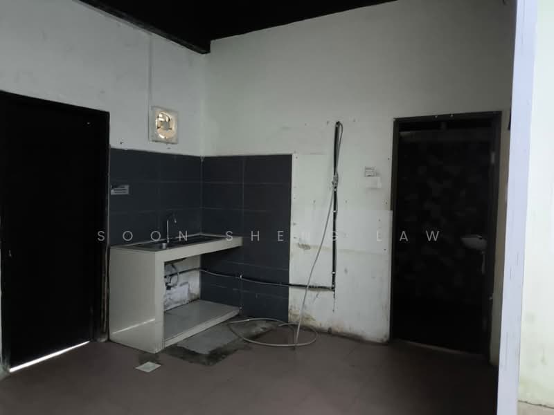 Shop for Rent in Taman Kajang Utama (Kajang) - Soon Sheng Law - Kitchen - PropertyGuru.com.my