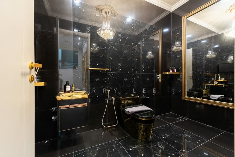 Rumah Banglo untuk Disewa di Kampung Datuk Keramat (Keramat) - Terry Lee - Bathroom - PropertyGuru.com.my