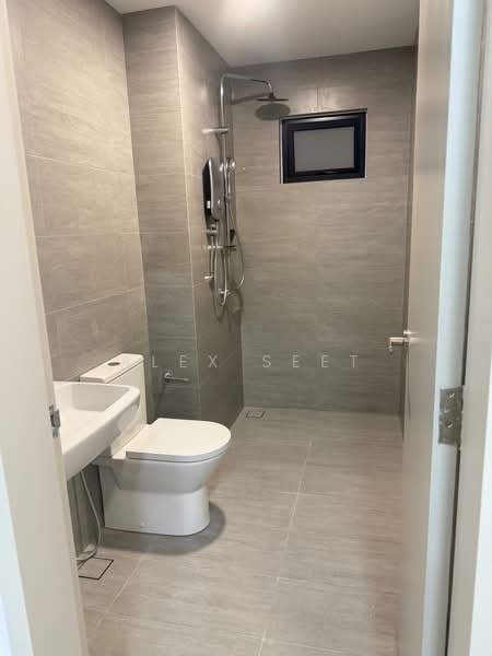 Servis Apartment untuk Disewa di Residensi Ava @ Kiara Bay - Alex Seet - Bathroom - PropertyGuru.com.my