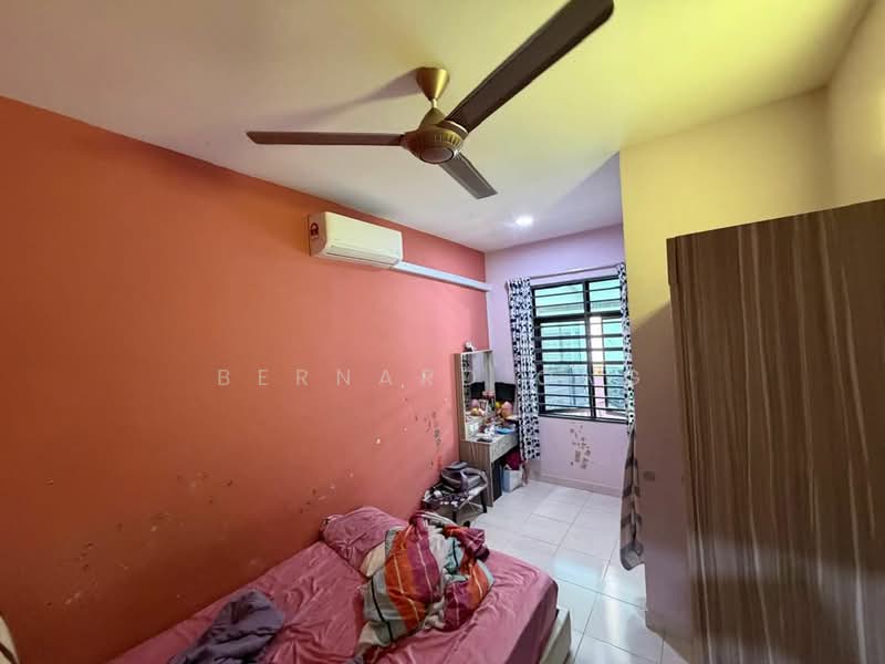 2-storey Terraced House for Sale in M Residence 2 (Rawang) - Bernard Ong - Bedroom - PropertyGuru.com.my