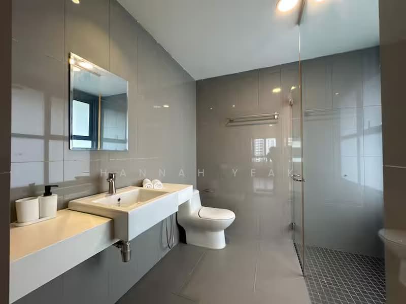 Service Residence for Sale at Reflection Residences - Hannah Yeak - Bathroom - PropertyGuru.com.my