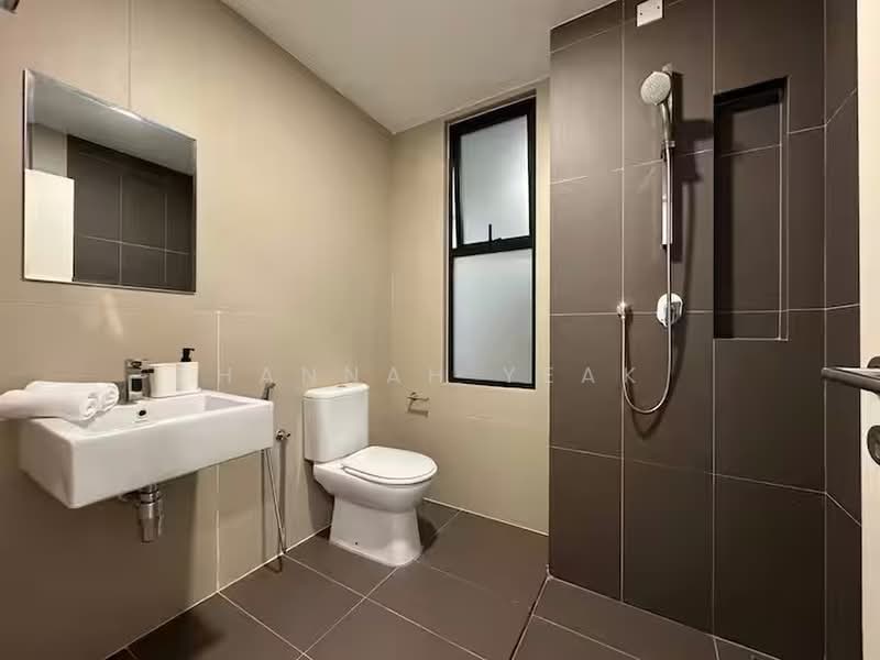 Service Residence for Sale at Reflection Residences - Hannah Yeak - Bathroom - PropertyGuru.com.my