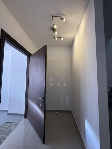2-storey Terraced House for Rent in Setia Safiro (Cyberjaya) - Liew She Anne - Entrance - PropertyGuru.com.my