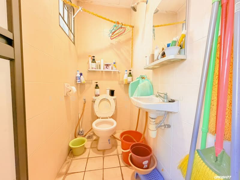 Rumah Teres 2 Tingkat untuk Dijual di Bandar Botanic (Klang) - Eugene Ong Eu chieh - Bathroom - PropertyGuru.com.my