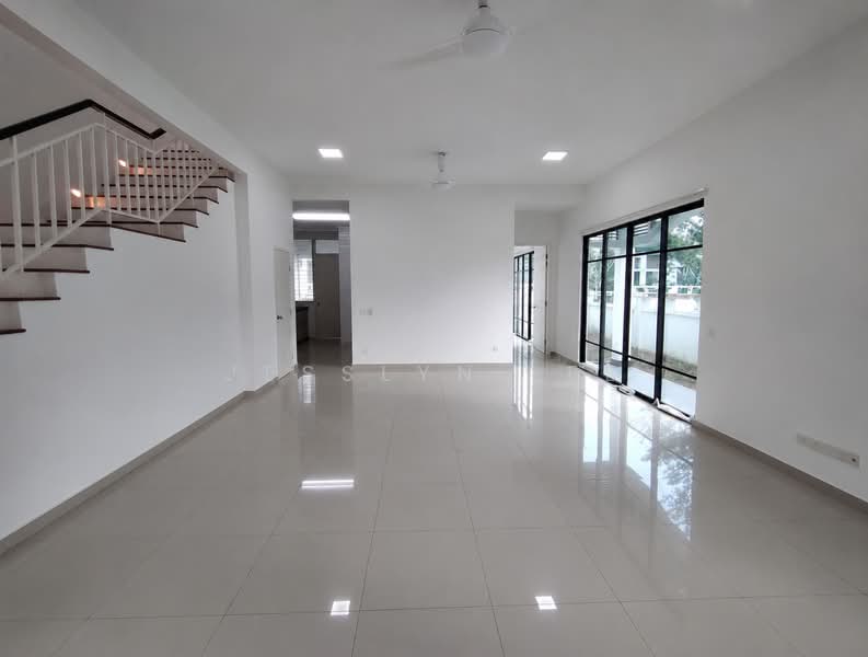 2-storey Terraced House for Sale in Eco Majestic (Semenyih) - Jesslyn Lee - Living Room - PropertyGuru.com.my