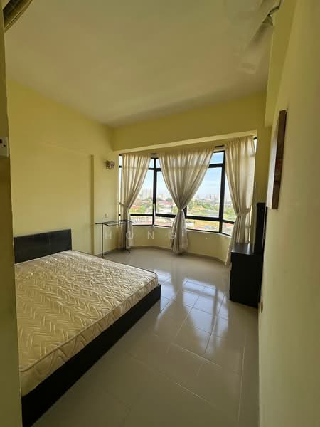 Kondominium untuk Dijual di Sunny Ville Condominium - Hong . - Bedroom - PropertyGuru.com.my