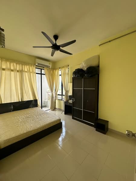 Kondominium untuk Dijual di Sunny Ville Condominium - Hong . - Bedroom - PropertyGuru.com.my