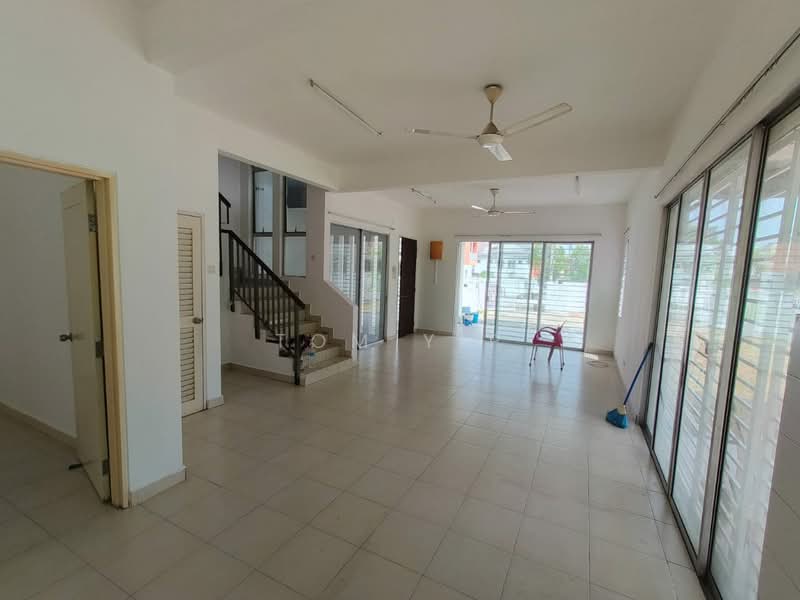 2-storey Terraced House for Sale in Bandar Seri Coalfields (Ijok) - Tom Yip - Living Room - PropertyGuru.com.my