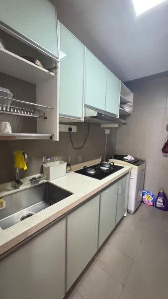 Kondominium untuk Dijual di The Fennel - Lewis Tam - Kitchen - PropertyGuru.com.my
