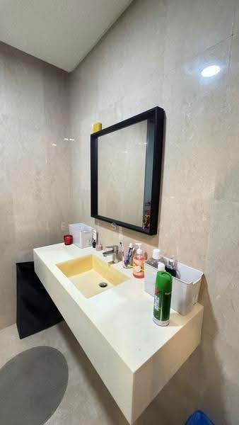 Kondominium untuk Dijual di The Fennel - Lewis Tam - Bathroom - PropertyGuru.com.my