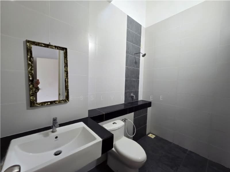 2-storey Terraced House for Sale in Eco Majestic (Semenyih) - Jesslyn Lee - Bathroom - PropertyGuru.com.my