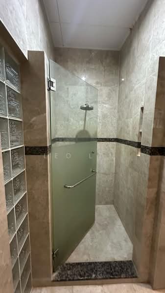 Rumah Berkembar untuk Dijual di Taman Setiawangsa (Setiawangsa) - Leo Lim - Bathroom - PropertyGuru.com.my