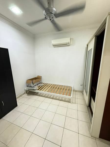 3-storey Terraced House for Sale in Subang Bestari (Shah Alam) - Tom Yip - Bedroom - PropertyGuru.com.my