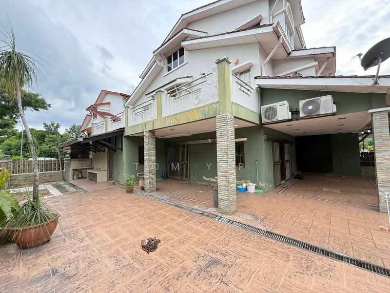 3-storey Terraced House for Sale in Subang Bestari (Shah Alam) - Tom Yip - Exterior - PropertyGuru.com.my