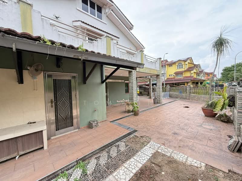 3-storey Terraced House for Sale in Subang Bestari (Shah Alam) - Tom Yip - Exterior - PropertyGuru.com.my