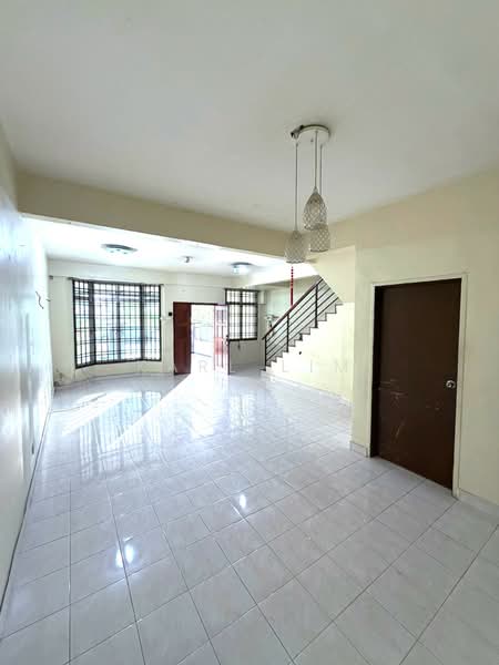 2-storey Terraced House for Sale in Taman Nusa Bestari (Iskandar Puteri (Nusajaya)) - Karl Lim - Living Room - PropertyGuru.com.my