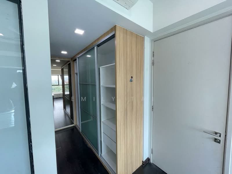 Servis Apartment untuk Dijual di The Leafz @ Dedaun - Emily Tai - Corridor - PropertyGuru.com.my