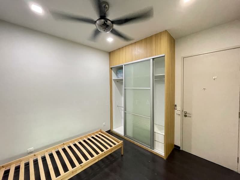 Servis Apartment untuk Dijual di The Leafz @ Dedaun - Emily Tai - Bedroom - PropertyGuru.com.my