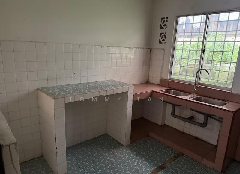 2-storey Terraced House for Rent in Batu Caves (Selangor) - TOMMY TAN - Kitchen - PropertyGuru.com.my