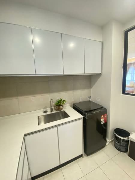 Condominium for Rent at EdgeWood Residences @ SkySanctuary - Chee Seng - Kitchen - PropertyGuru.com.my