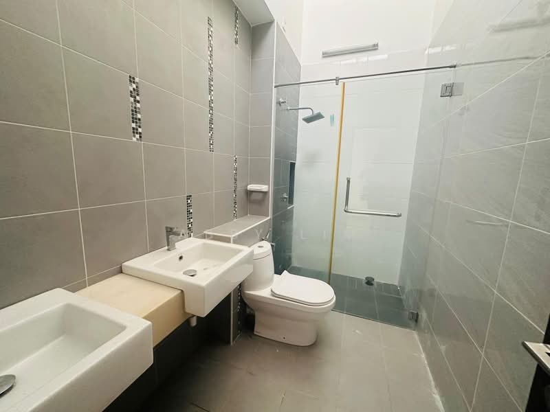 2-storey Terraced House for Sale in Denai Alam (Shah Alam) - Abby Lim - Bathroom - PropertyGuru.com.my
