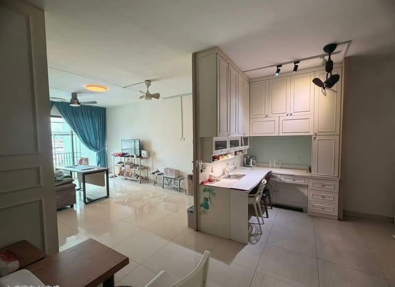 Apartment for Sale at Molek Pine 4 - Jensen Goh - Living Room - PropertyGuru.com.my