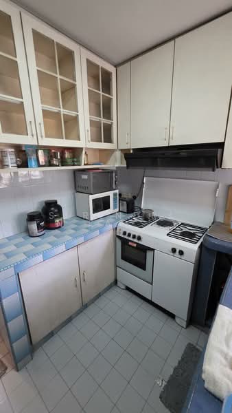 Kondominium untuk Dijual di O.G. Heights - Surendran Karapiah - Kitchen - PropertyGuru.com.my