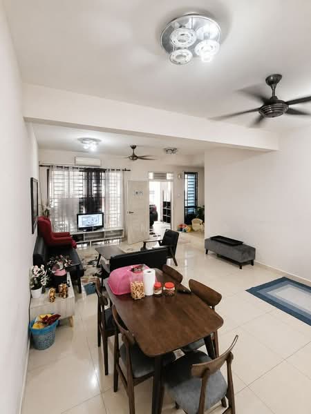 2-storey Terraced House for Sale in Bandar Tiram (Ulu Tiram) - Sufi Norman - Living Room - PropertyGuru.com.my