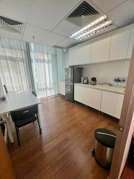 Pejabat untuk Dijual di Mont Kiara (Kuala Lumpur) - Terry Lee - Kitchen - PropertyGuru.com.my